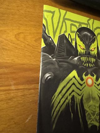 Venom #26 (Variant) 1st virus - Image 2